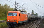 EKO Trans 145-CL 001 (145 081-6) mit Kesselwagenzug (leer) Richtung Stendell am 28.09.17 Berlin-Hohenschönhausen.