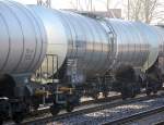 Silberner Kesselwagen vom �sterreichischen Einsteller GATX mit schweizer Zulassungsnummer 33 TEN RIV 85 CH-GATXA 7931 118-8 Zacens Bf.