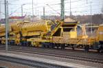 Materialf�rdereinheit von P&T der H.F.WIEBE GmbH mit dere Bezeichnung MFS 250, Gleisbauzug gezogen von der Lok 12, 30.11.10 Berlin-Beusselstr.