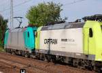 Hier noch mal die ITL Lok 185 611-1 mit der m�glicherweise auch von ITL angemieteten Captrainlok 158 532-9 (91 80 6185 532-9 D-CTD) und Kesselwagenzug Richtung Bernau am 06.06.13 in Berlin-Karow.