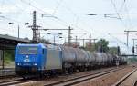 ATC Mietlok 185 522-0 für ITL mit Kesselwagenzug am 26.06.14 Durchfahrt Bhf.