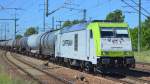 Captrain/ITL 285 111-1 mit Kesselwagenzug am 05.06.15 Durchfahrt Bhf.