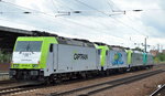 Ein ITL/Captrain Lokzug mit 185 611-1 als Zuglok mit 185 562-6, 185 578-2 und 185 580-8 am Haken am 02.08.16 Durchfahrt Bf.