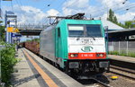 ITL E 186 128 mit einem Güterzug für Langschienentransporte (leer) am 02.06.16 Bf.
