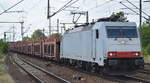 ITL mit 186 137-6 und einem leeren PKW-Transportrzug am 28.06.17 Bf.