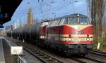 CLR - Cargo Logistik Rail Service GmbH Lok 228 321-6 hat die LEG 202 703-5 (203 230-8) und einen Kesselwagenzug am Haken am 24.11.14 Berlin-Karow. 