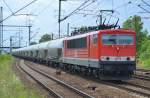MEG 704 (155 195-1) mit Zementstaubgutzug am 23.07.15 Bhf.