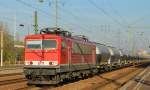 MEG 704 (155 195-1) am Ende eines Zementstaubzuges am 31.10.15 Bhf.