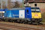 Der InterConnex Richtung Lepzig durchf�hrt ein Nebengleis am S-Bhf.