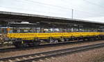 Drehgestell-Flachwagen mit Seitenborden vom Einsteller On Rail GmbH mit der Nr.