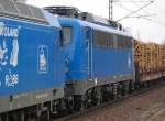 Leider nur am Haken 145 030-7 die blaue PRESS 140 037-1 (91 80 6140 831-9 D-PRESS, Henschel Bj.1972) am 10.04.13 Berlin-Jungfernheide.