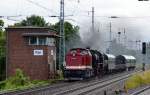Sonderzug mit PRESS 112 565-7 (92 80 1202 565-8 D-PRESS, LEW Bj.1973) mit der Damplok 52 8079-7 Dampf-Plus GmbH und einigen DR Museumswagen Richtung Bernau am 13.06.14 Berlin-Karow.