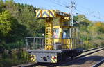 Mehrzweck Gleisarbeitsfahrzeug MZA der Fa Railsystems RP GmbH (MZA 632) am 17.10.17 Berlin-Hohenschönhausen.