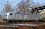 Insgesamt 10 Loks der BR 187 hat RHC bei Bombardier geordert und nun tauchen sie nach und nach überall in Deutschland auf, hier stand heute tagsüber die neue 187 073-2 [NVR-Number: 91 80