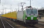 Regelmäßig ist im Moment die SETG mit 193 240-9 und Holztransportzügen unterwegs, hier Leerfahrt wahrscheinlich Richtung Rostock, 21.02.17 Bf.