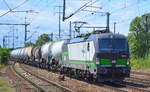 ELL Vectron 1983 219-3 für SETG mit Knickkesselwagenzug (Kreideschlamm) am 17.07.17 BF.