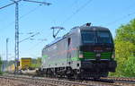 TXL mit der ELL Vectron 193 274  WE LOVE TO CONNECT  [NVR-Number: 91 80 6193 274-8 D-ELOC, Siemens Bj.2016] mit KLV-Zug am 18.05.17 Berlin-Wuhlheide.