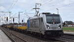 Railpool GmbH, München [D] mit der  187 300-9  [NVR-Nummer: 91 80 6187 300-9 D-Rpool], aktuelle Vermietung? mit einem Transportzug mit Drehgestell-Flachwagen + am Ende Langschienen am 24.02.26