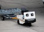 Einer der kleinsten Elektroschlepper der mir bisher auffiel, Hersteller +Typ? der Fa.