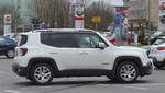 Der Jeep Renegade ist ein Fahrzeug der Mini-SUV-Klasse des Herstellers Jeep.