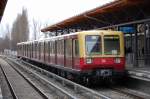 Berliner S-Bahn der BR 485 auf der Linie S9 Richtung Berlin Greifswalder Str.