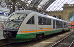 Der trilex wird von der Länderbahn GmbH DLB betrieben im VVO - Verkehrsverbund Oberelbe, hier als Linie RB 60 nach Görlitz ab Dresden Hbf. mit dem Triebzug VT 16 B am 31.07.17 im Dresdener Hbf.