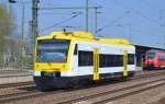 Dieser RS1 der Südwestdeutschen Verkehrs-AG (SWEG) in dieser auffälligen neuen Farbgebung durchfuhr den Bhf.